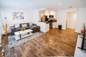 Stylish One Bedroom in Hollywood Koreatown Area with Parking